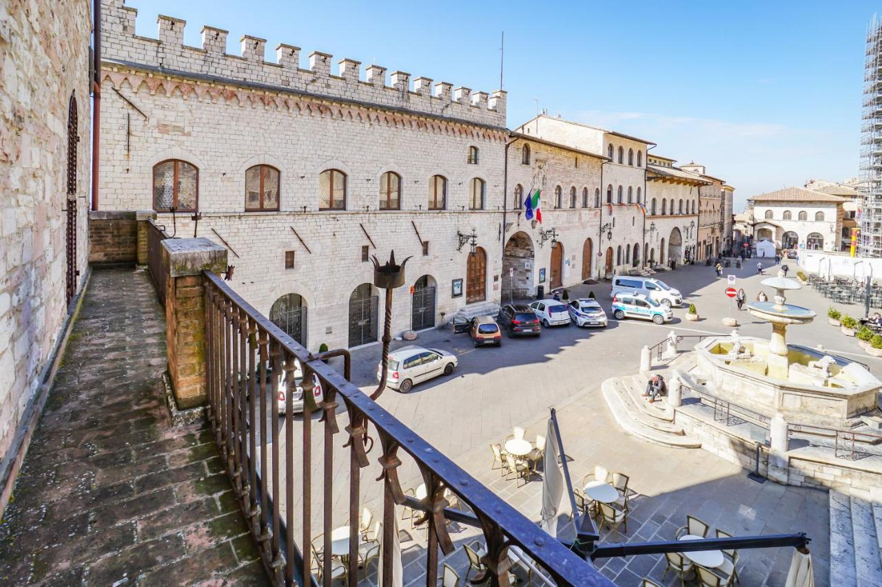 Ogni Finestra E Un Quadro - Appartamento Ad Ассизи Экстерьер фото